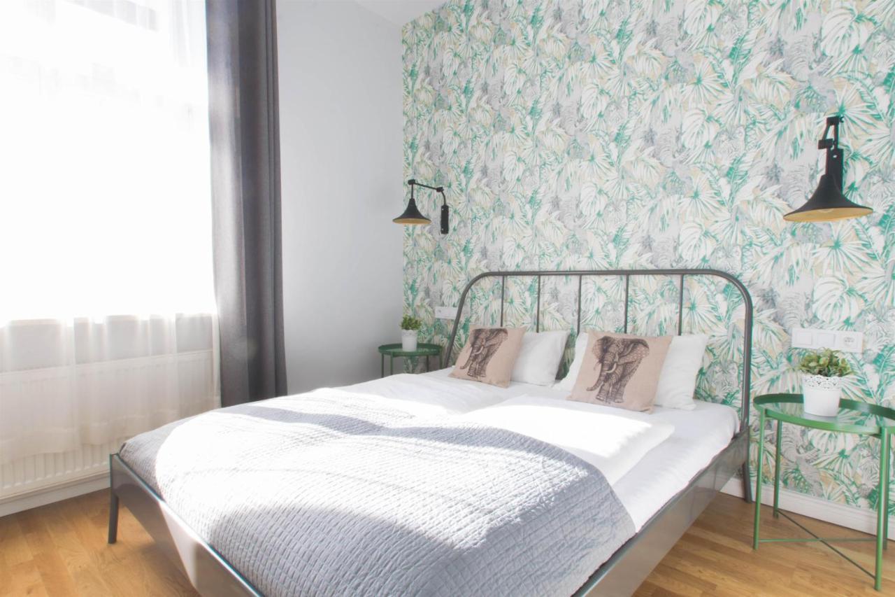 Krupnicza Modern Old Town Apartments - By Upstairs Cracovie Extérieur photo