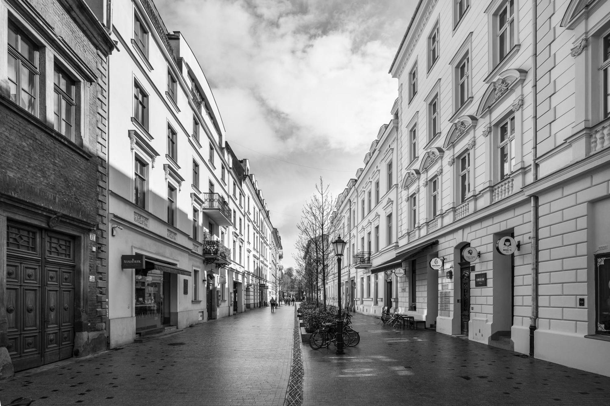 Krupnicza Modern Old Town Apartments - By Upstairs Cracovie Extérieur photo
